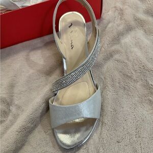 Nina Women's Silver Strappy Sandals